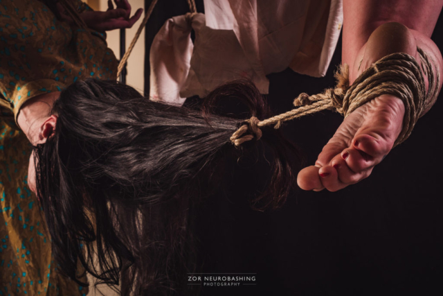 Kinbaku Photography two girls family ties