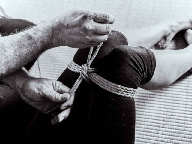 Learn Japanese Rope Bondage, Gote, Takate-Kote, Futomomo