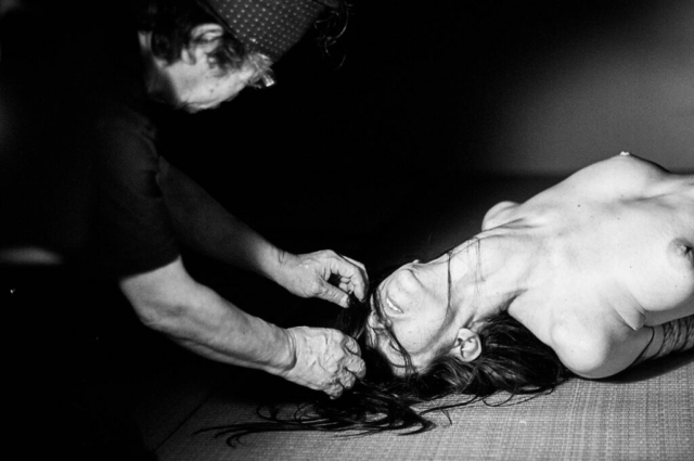 Wykd Dave ties up Natasha NAWATANEKO for Norio Sugiura Workshop on Aesthetics of Kinbaku in Kinbaku Lounge Copenhagen 2018