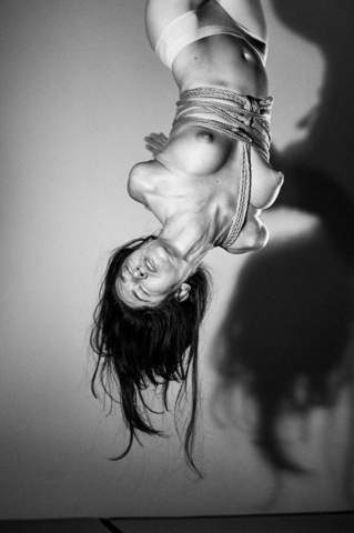 Wykd Dave ties up Natasha NAWATANEKO for Norio Sugiura Workshop on Aesthetics of Kinbaku in Kinbaku Lounge Copenhagen 2018