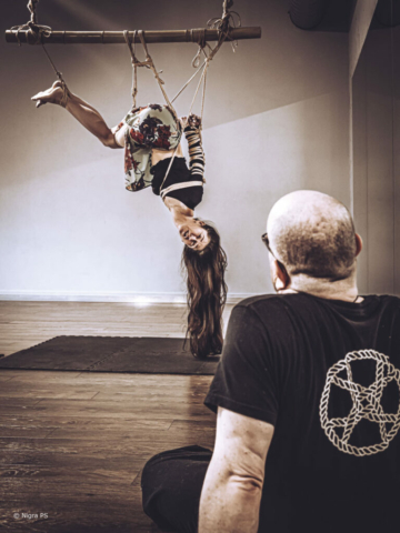 Aesthetic photography of Semenawa Kinbaku Shibari Workshop by Discover Kinbaku
