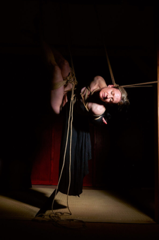 Kinbaku Shibari Semenawa Photoshoot blond woman in Japanese Rope Bondage